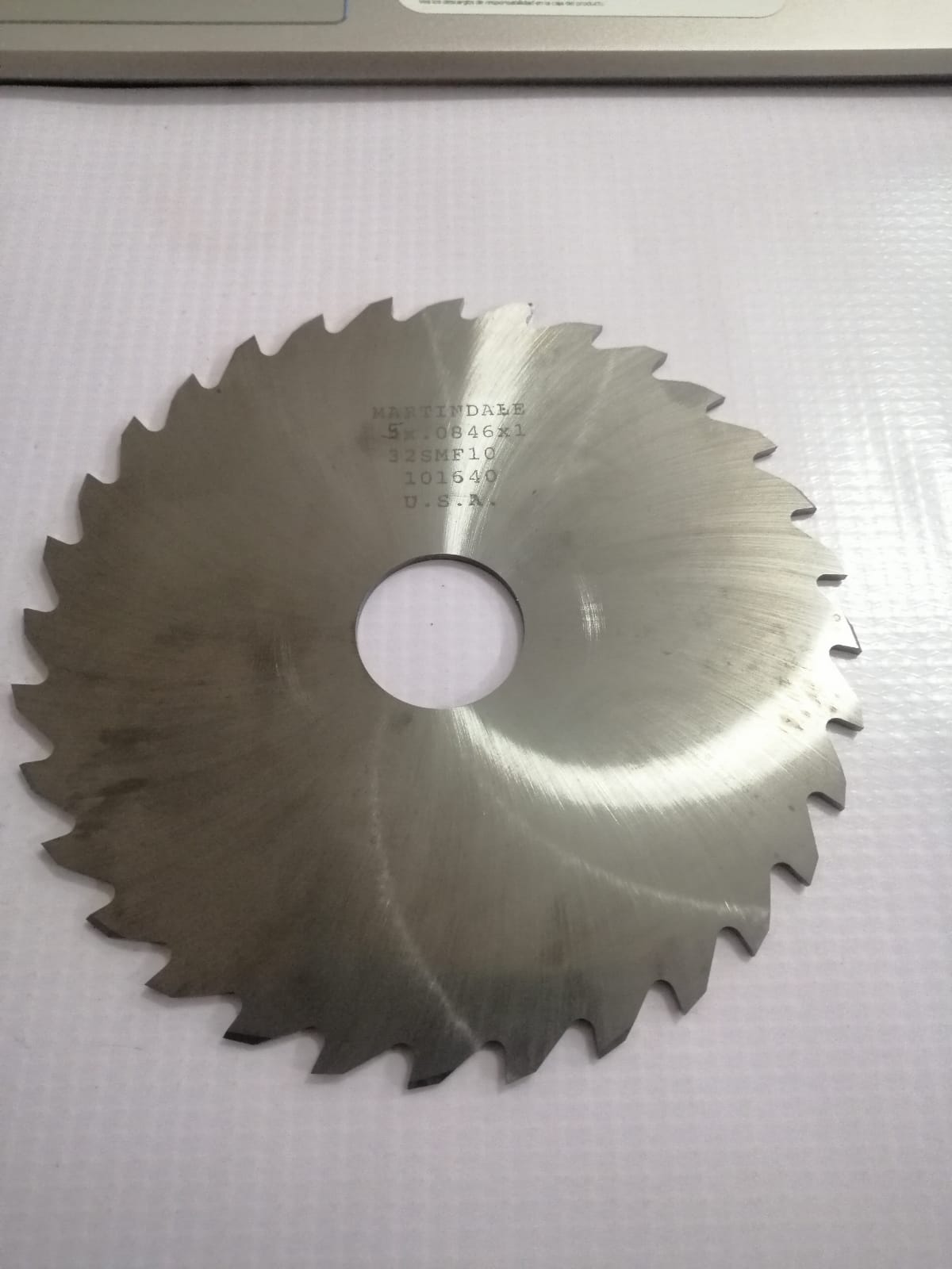 BG0069-cortador_circular_de_carburo_solido_marca_martindale_5_x_.0846_x_1_pulgadas