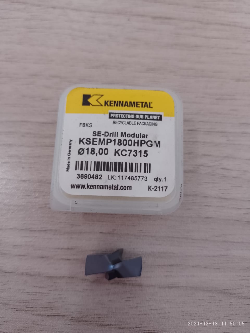 BG0176-placas_de_corte_planas_con_ranura_para_virutas_ksemp1800hpgm_kc7315_marca_kennametal_